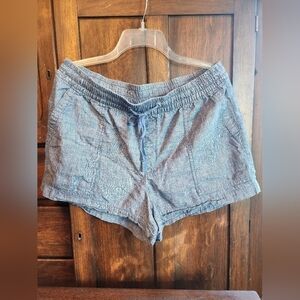 Gap Shorts - Large